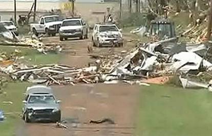 SAD: Mississippi pogodio tornado, 10 ljudi poginulo