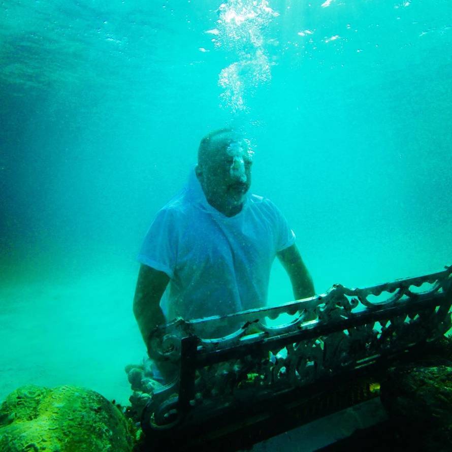 Tony Cetinski 'ostao bez daha': Svirao sam klavir na dnu mora