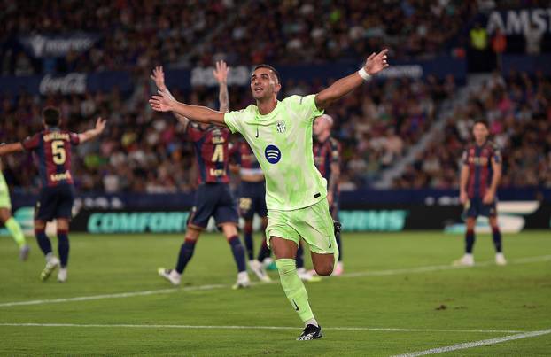 LaLiga - Levante v FC Barcelona