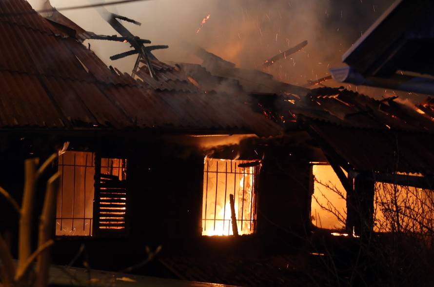 Brzo reagirali: Planula kuća u Zagrebu, nitko nije ozlijeđen
