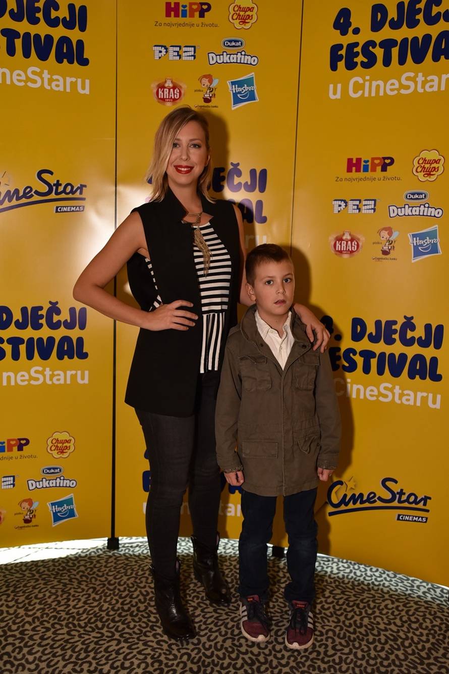 Zabavna parada filmskih likova oduševila je mnoge poznate