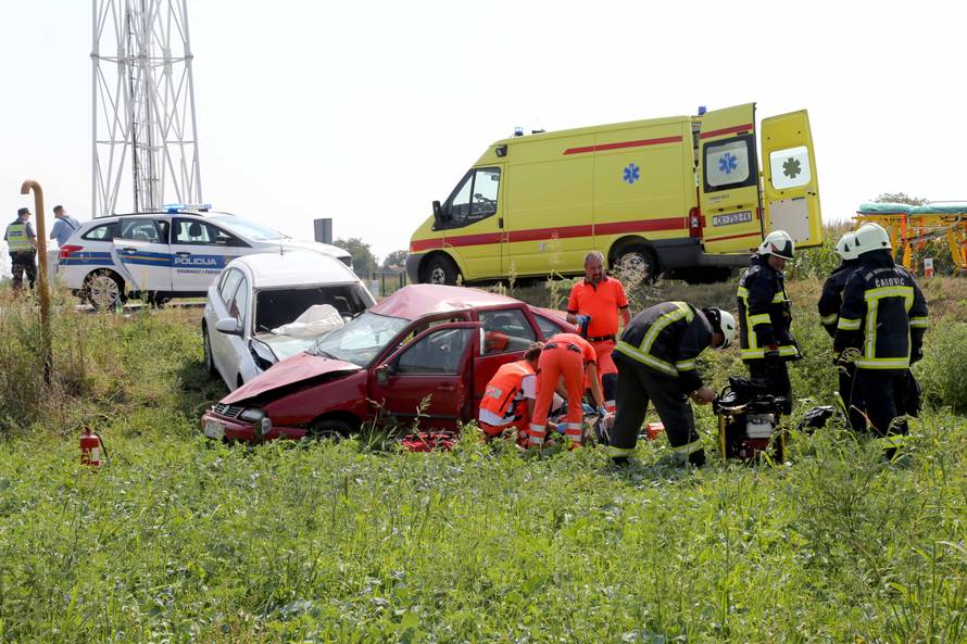Teška nesreća kod Čakovca, više ljudi završilo u bolnici