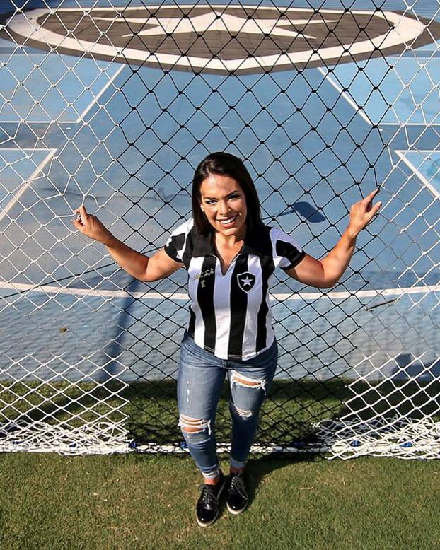 FOTO Nadal ju je gutao očima u Brazilu. Gdje je ova hostesa 11 godina poslije i kako izgleda?