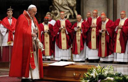 Papa Franjo molio je za Kopte koje su u Libiji ubili teroristi