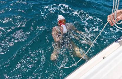 Dina Levačić preplivala Rottnest kanal: 'Hvala našim ljudima, digli su se u zoru da me podrže'