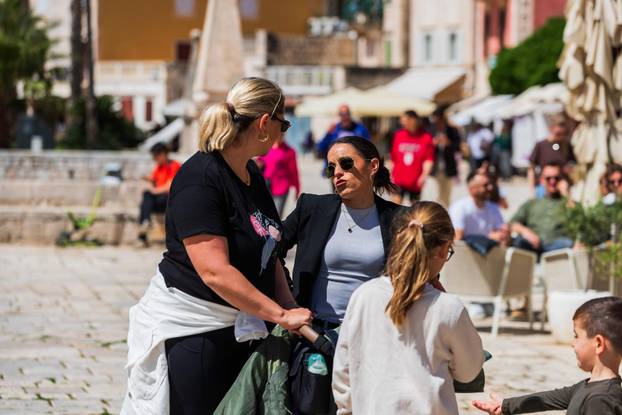 Sunčan dan na Hvaru 