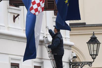 Zagreb: Policijski očevid na Markovom trgu gdje je pucano na policajca