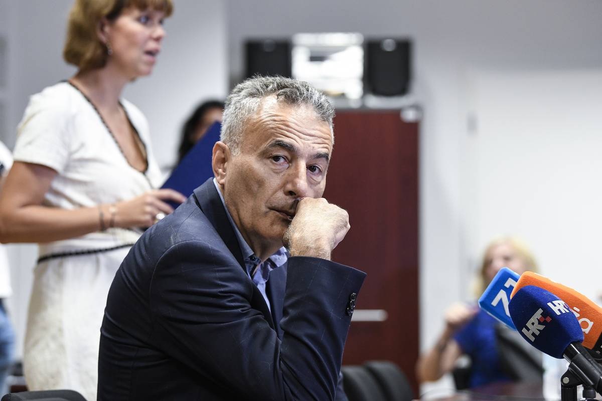 Ministarstvo nakon Kalinićeve prozivke da doze Pfizera 'leže': 'Neka se javi u Štampar...'