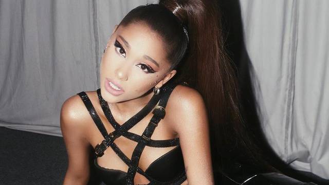 Ariana Grande se sjetila strašne tragedije: 'Tuga je sveprisutna'