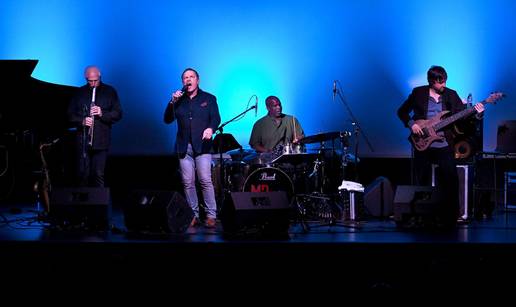 Kurt Elling i Yellowjackets su u Zagreb donijeli duh fusion jazza 70-ih: Izveli skladbe legendi