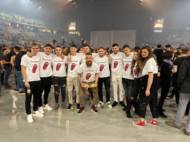 FOTO Evo kako je bilo na trećem koncertu Prljavog kazališta