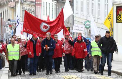 SSSH: Dok Vlada smanjuje prava radnika, sebi ih podiže