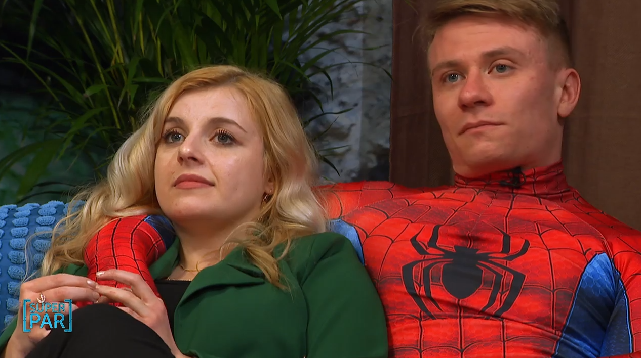 Spider-Man ostao bez stvari i s još jednim parom dijeli najgoru sobu: 'Superheroji ne spavaju!'