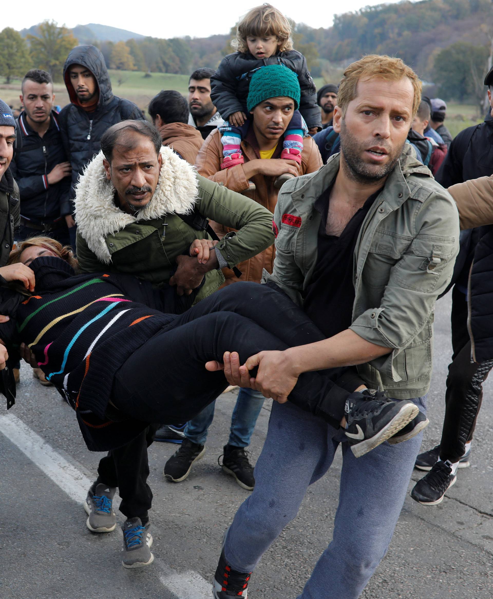 Migrants at the Maljevac border crossing between Bosnia and Croatia