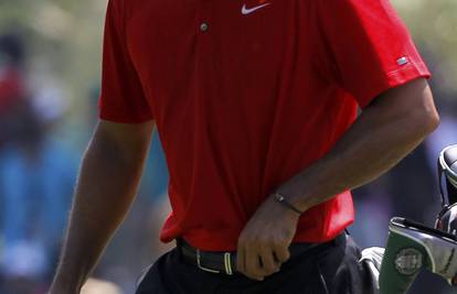 Japanci su mu se smilovali: Tiger Woods ponovo reklamira