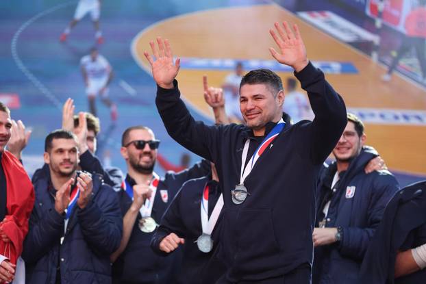 Zagreb: Hrvatska rukometna reprezentacija stigla na svečani doček na Trgu bana Josipa Jelačića