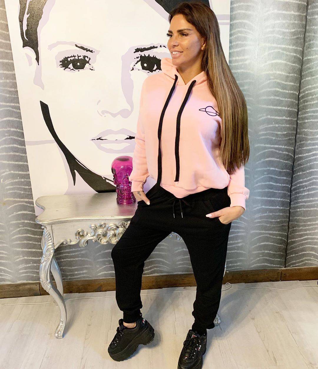 Katie Price nakon bankrota moli bivše novce: Pomozite mi