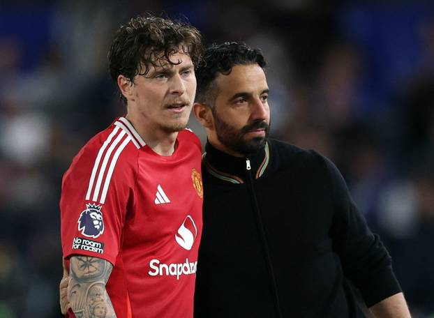 Premier League - Chelsea v Manchester United