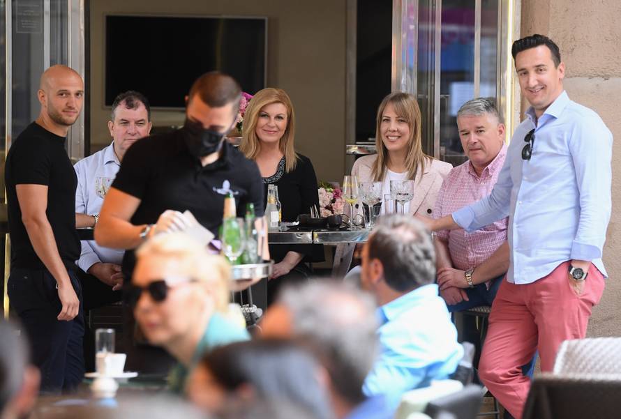 Grabar-Kitarović, nova članica MOO, na piću sa suprugom, Zlatkom Matešom i kolegama