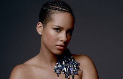 Gola s razlogom: Alicia Keys se skida u dobrotvorne svrhe