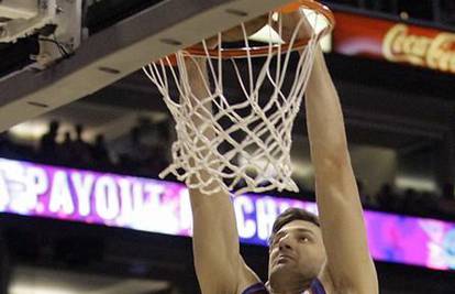 NBA liga: Poraz Phoenix Sunsa, Giriček 7 koševa