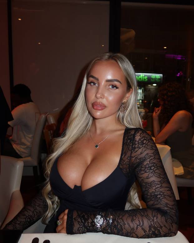 Zvijezda Chelseaja otišla je na romantično Valentinovo dok su suigrači igrali protiv Jakirovića