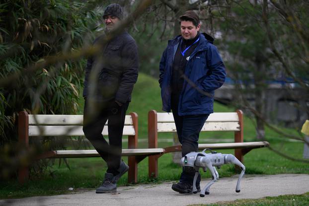 Inovacija iz Velike Gorice: Robotski pas može spašavati, snimati i ići na opasna mjesta, ali i biti čovjekov najbolji prijatelj