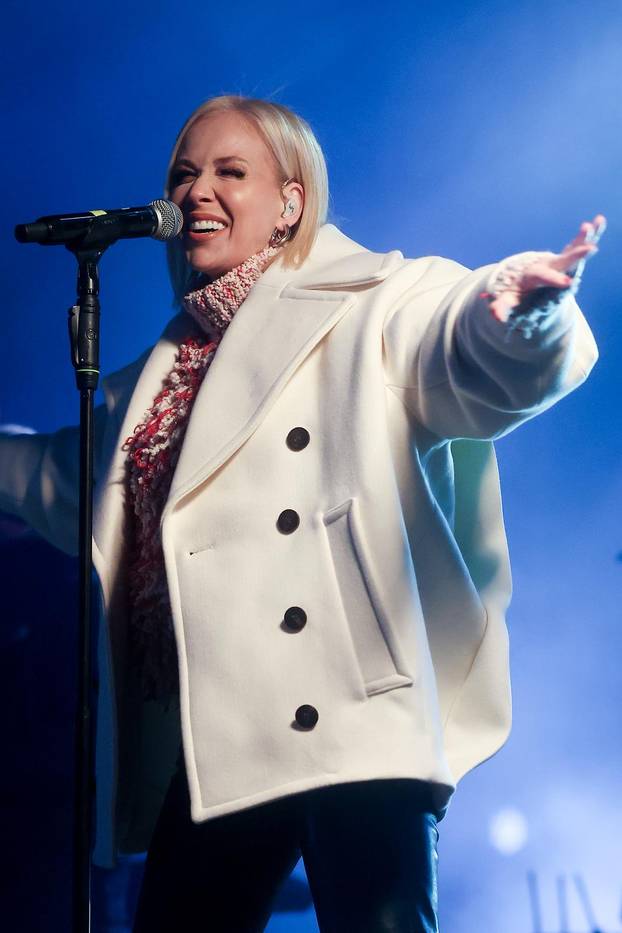 Jelena Rozga u Sarajevu održala Novogodišnji koncert