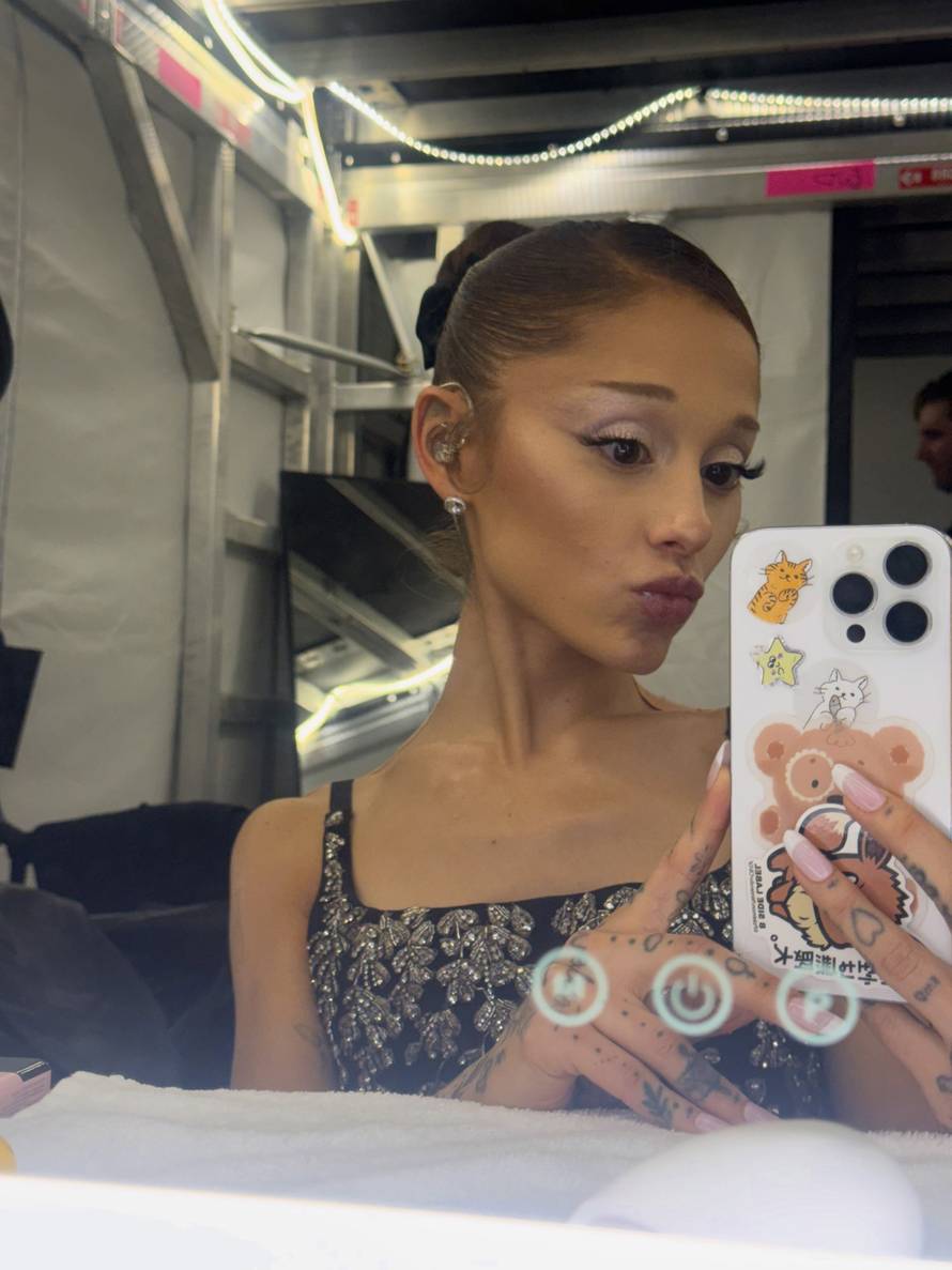 Ariana Grande povlači se sa scene: Otkrili su i razloge za to