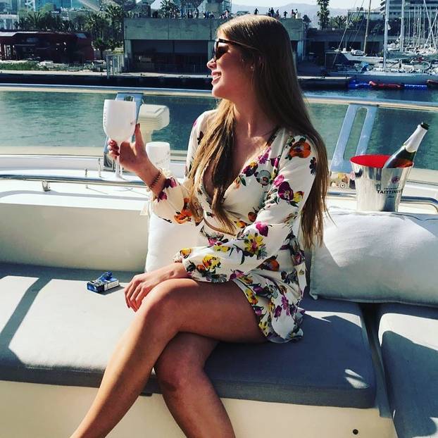 FOTO Legendarni nogometaš na dodjelu Zlatne lopte poveo novu djevojku. Mlađa je 38 godina