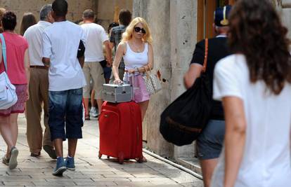 "Pun joj je kufer": Mila se spakirala i otišla iz Splita 