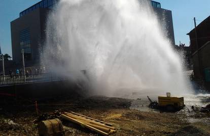 Malo uranili: Radnici 'otvorili' Bandićevu fontanu prije roka