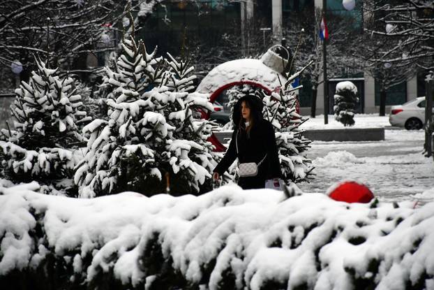 Prava zimska idila na ulicama Slavonskog Broda