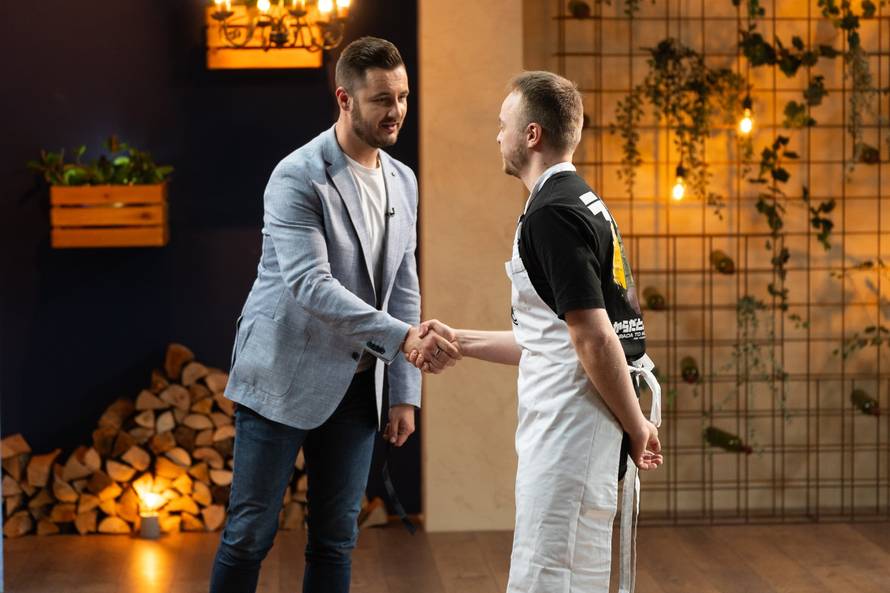 Mislila je da je ostala bez pregače, a onda šok!  „Ovako čvrsto sam samo dijete držala“