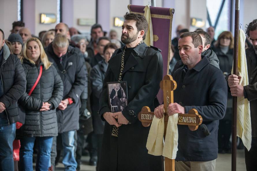 Prijatelji i obitelj neutješni na sprovodu: 'Hvala, a ne zbogom'