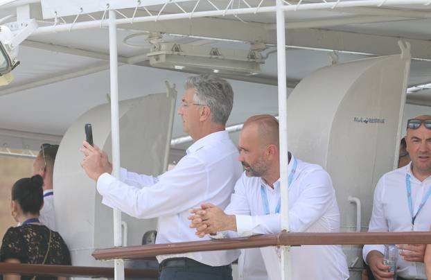 Metković: Tradicionalni 29. Maraton lađa