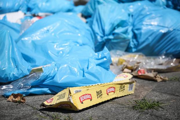 Zagreb: Mjesec dana nakon Thompsonovog koncerta Hipodrom je i dalje zatrpan smećem