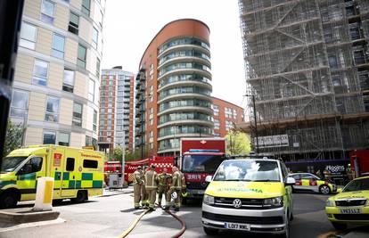 Kaos u Londonu: Veliki požar guta neboder od 19 katova
