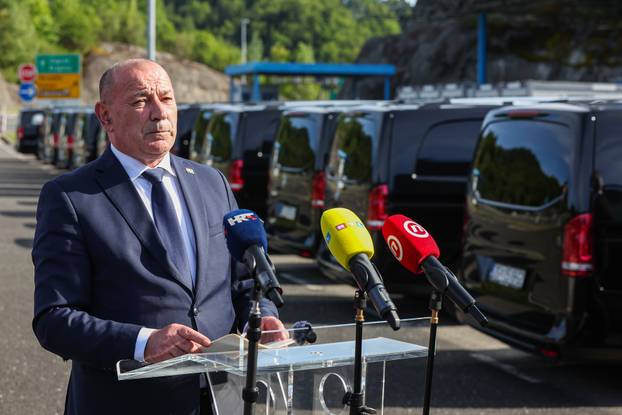 Na Grani?nom prijelazu Macelj održana je primopredaja posmrtnih ostataka hrvatskih žrtava izme?u Republike Slovenije i Republike Hrvatske