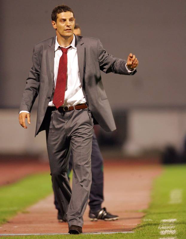 ARHIVA - 2006. Zagreb: Vatreni i "maksimirska krtica" srušili su Englesku 