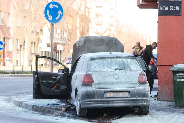 Zagreb: Zapalio se automobil stranih tablica