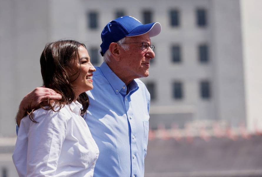 U.S. Sen. Sanders and U.S. Rep. Ocasio-Cortez hold a rally in Los Angeles