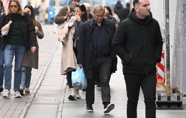 Zagreb: Dinko Čutura prosetao gradom