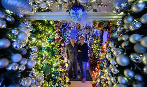 FOTO Koliko je jelki potrebno za okititi kuću? Ovaj njemački par kaže da je odgovor  - 621 drvce!