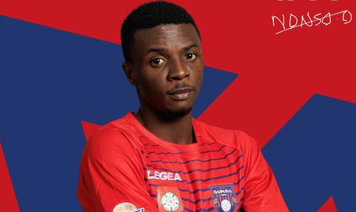 &Scaron;OKANTNO Usred bijela dana izboli nigerijskog nogometa&scaron;a!