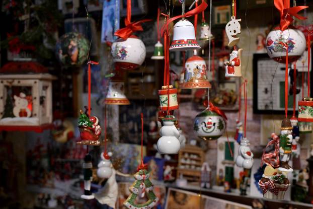 24SATA Zagreb: Stan ukrašen blagdanskim dekoracijama