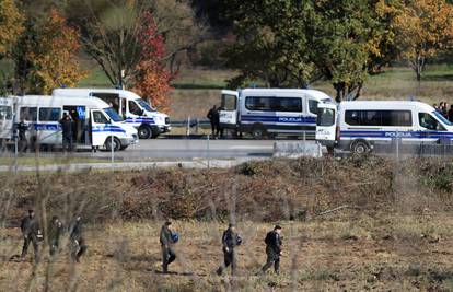 Dva Hrvata i Srbin uhvaćeni u krijumčarenju migranata