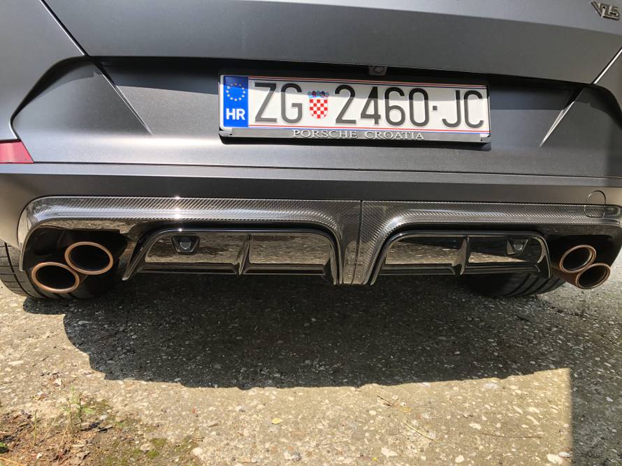 Cupra Formentor VZ: Superbrzi auto s pet cilindara i 390 KS!