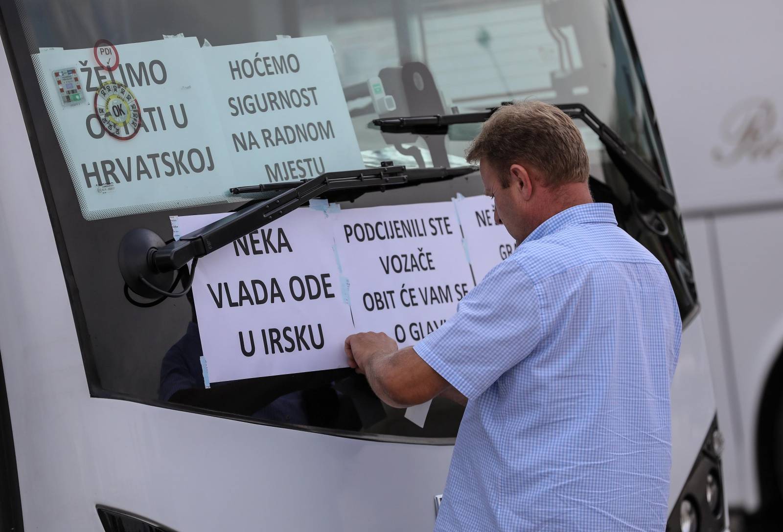 Zagreb: Prosvjedna voÅ¾nja autobusima od Velesajma do Ministarstva mora, prometa i infrastrukture