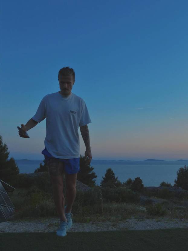 FOTO Kramarić skače s jahte, Lovren u Hrvatskoj, dinamovac 'potegnuo'  čak do Kolumbije...